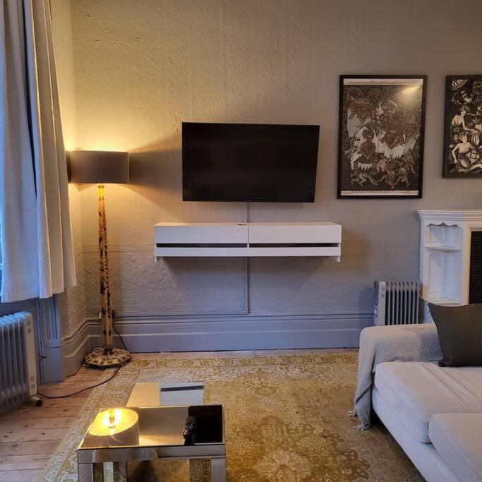 5 Luxury Spacious Loft - Prime Location - Comfortable Bed & Sofa Hove Extérieur photo
